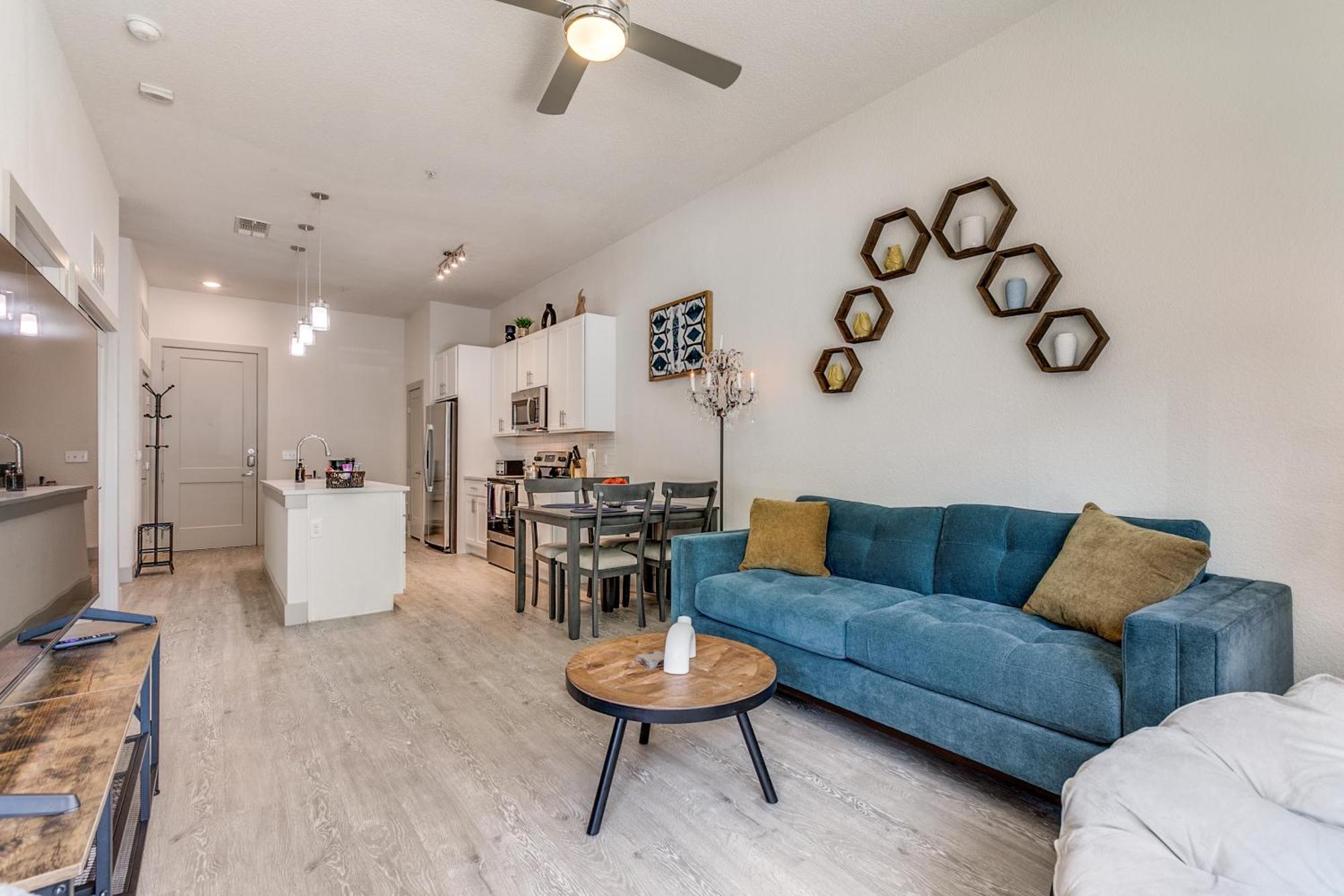 Lush Downtown Condo On Riverwalk W King Ste, Free Parking, Pet Friendly, Centrally Located On Riverwalk San Antonio Exterior foto