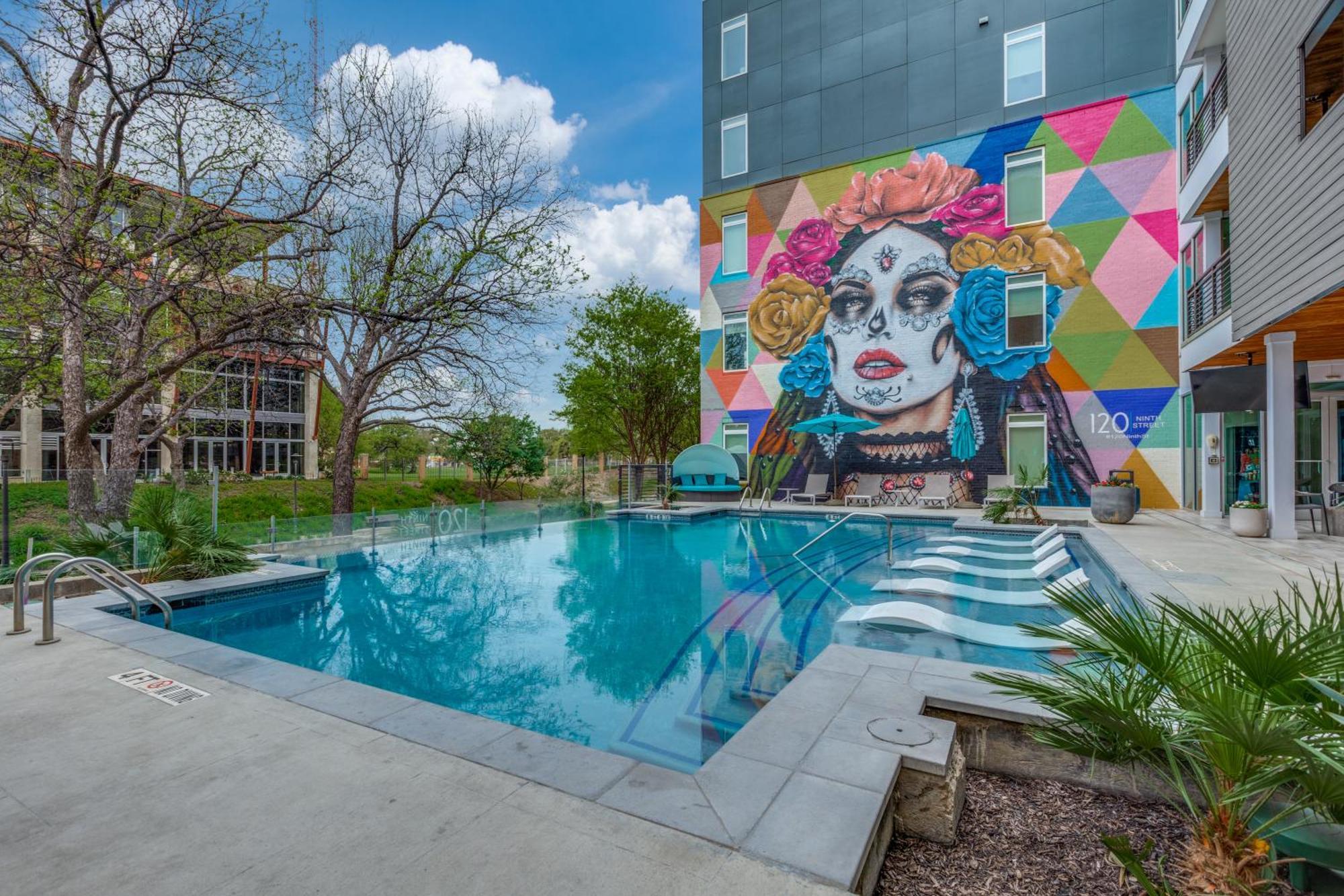 Lush Downtown Condo On Riverwalk W King Ste, Free Parking, Pet Friendly, Centrally Located On Riverwalk San Antonio Exterior foto